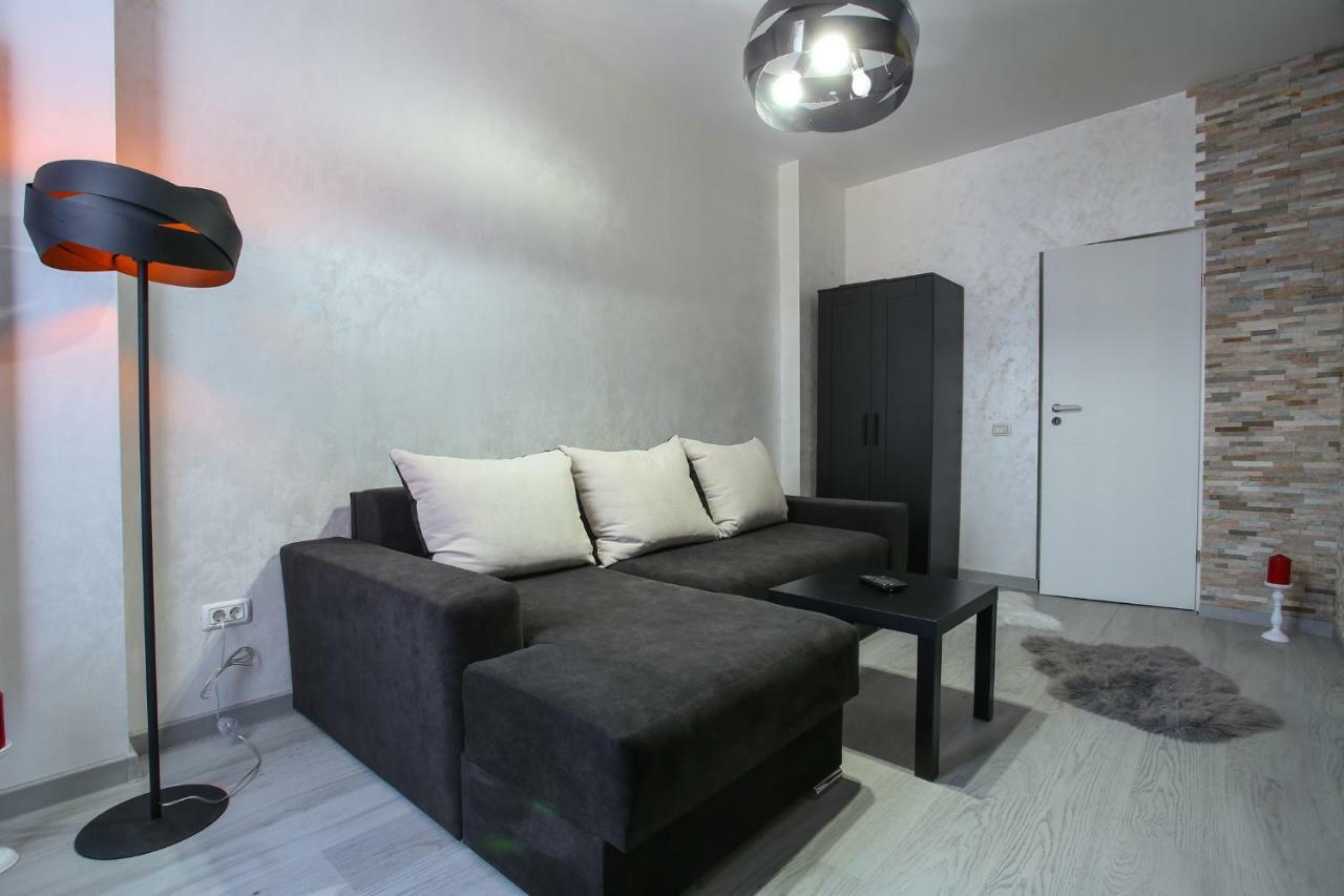 Apartament Simona Maria Bukareszt Zewnętrze zdjęcie